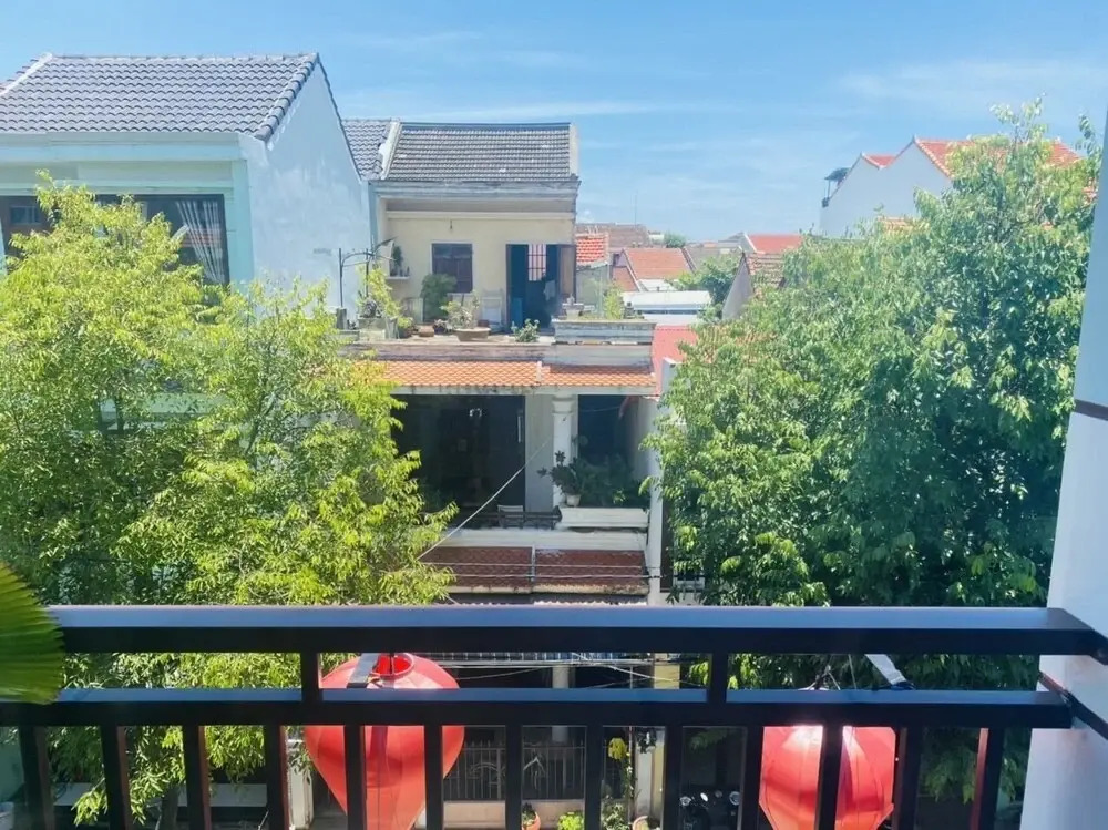 Red Lotus Homestay