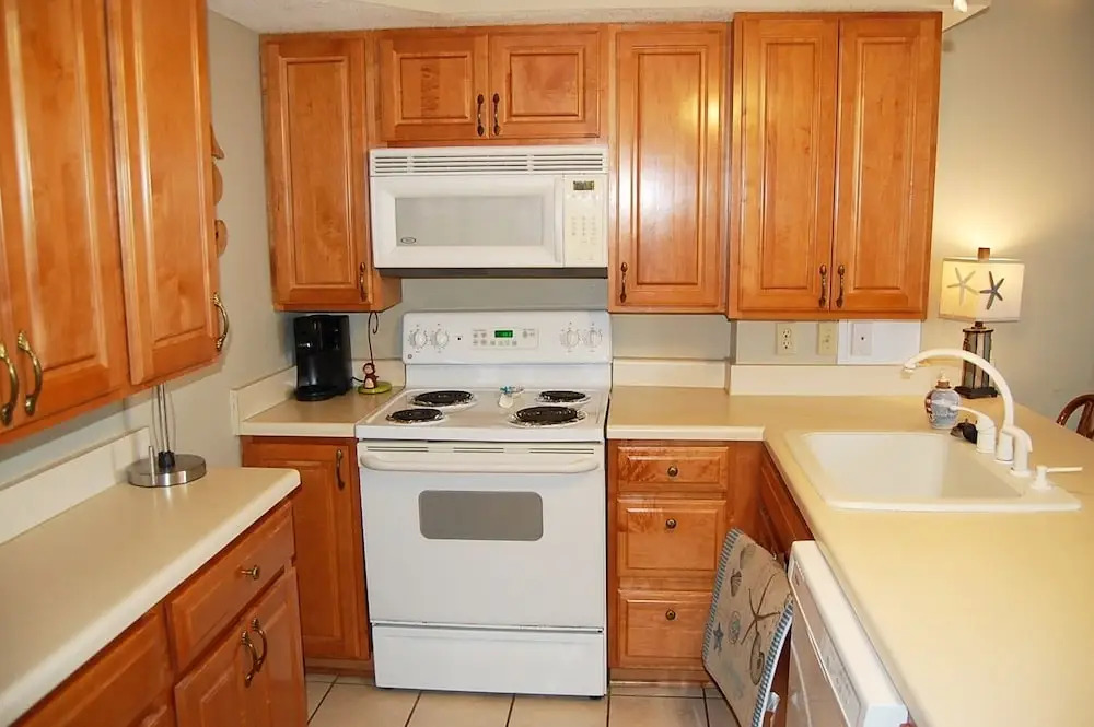 Gulf Shores Surf & Racquet 214 A condo