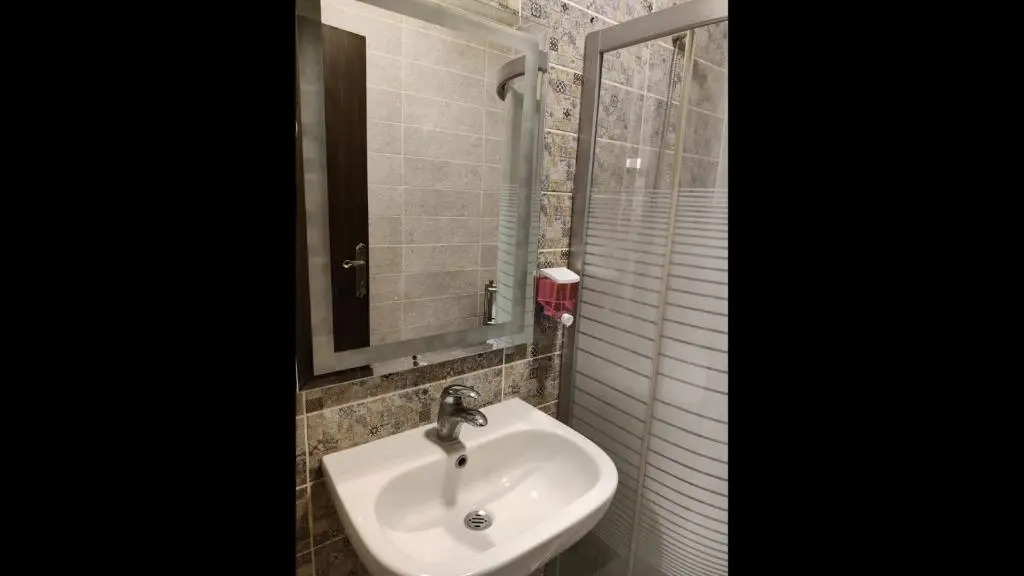 30 1-bedroom Rental Unite With Services Nearby