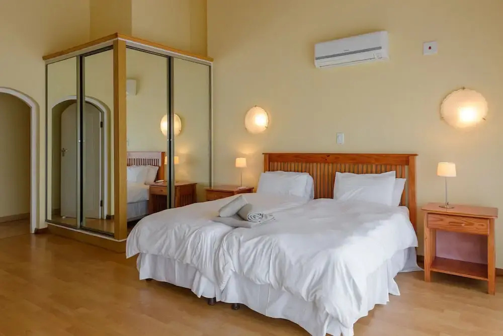 San Lameer Villa Rentals Three Bedroom Luxury 13908
