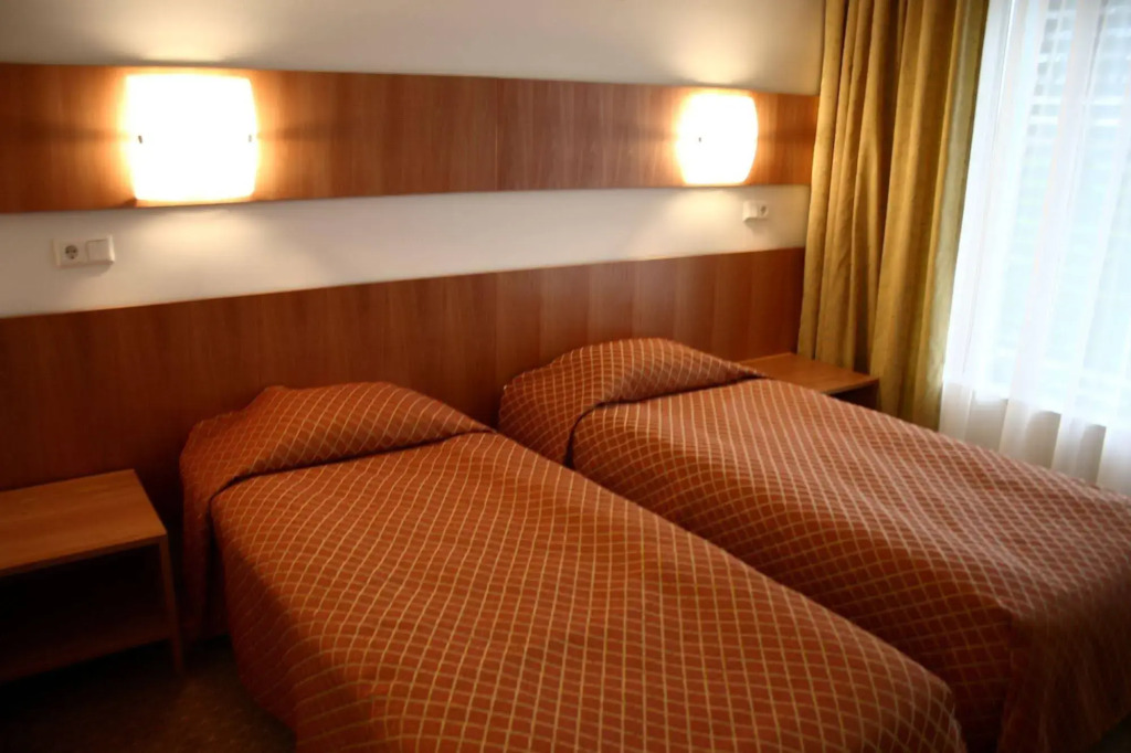 Raadimõisa Hotell