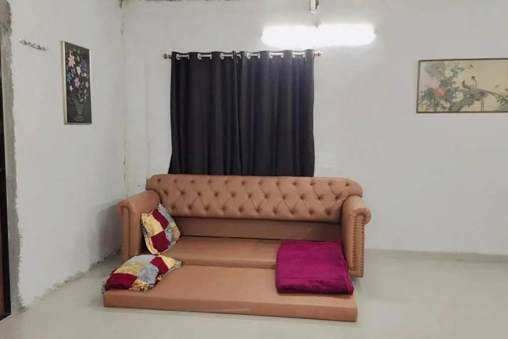 Hill View Residence Room no 7 Top floor City Homes
