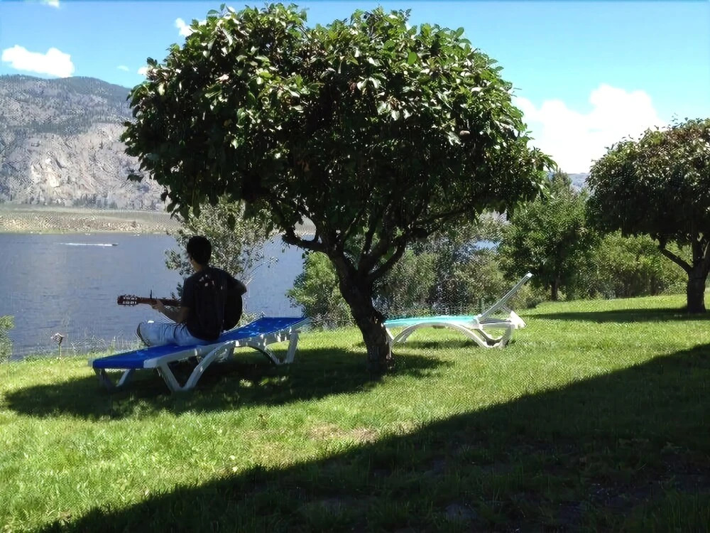 Vineyard on the Lake - 4 Bedroom Villa