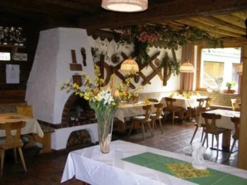 Pension Nina & Gasthof Alpenrose