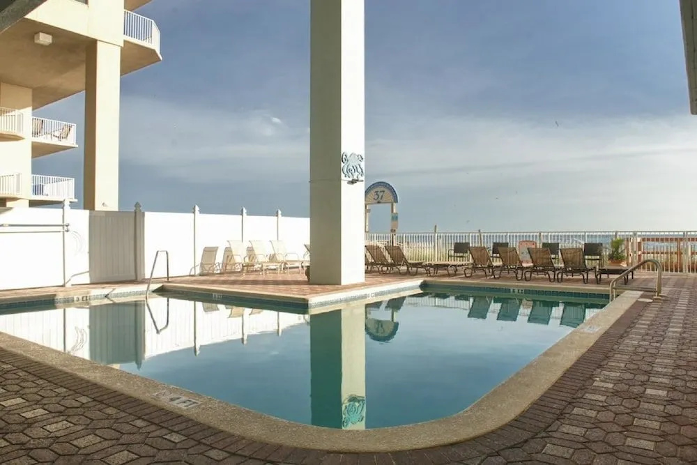 Majestic Beach Towers Resort by Panhandle Getaways