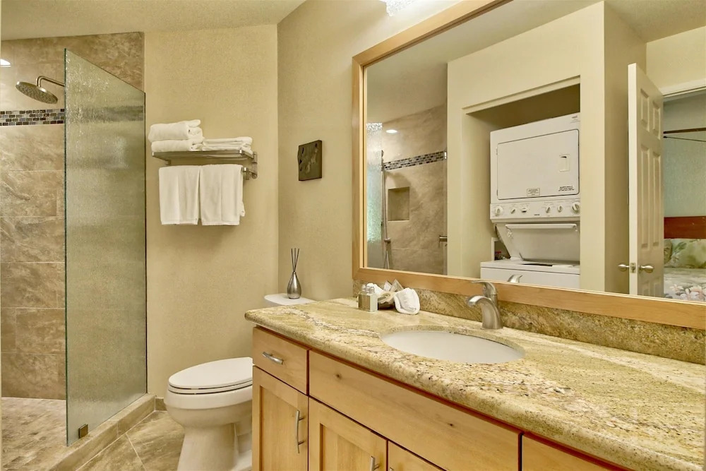 Pali Ke Kua by Oceanfront Realty