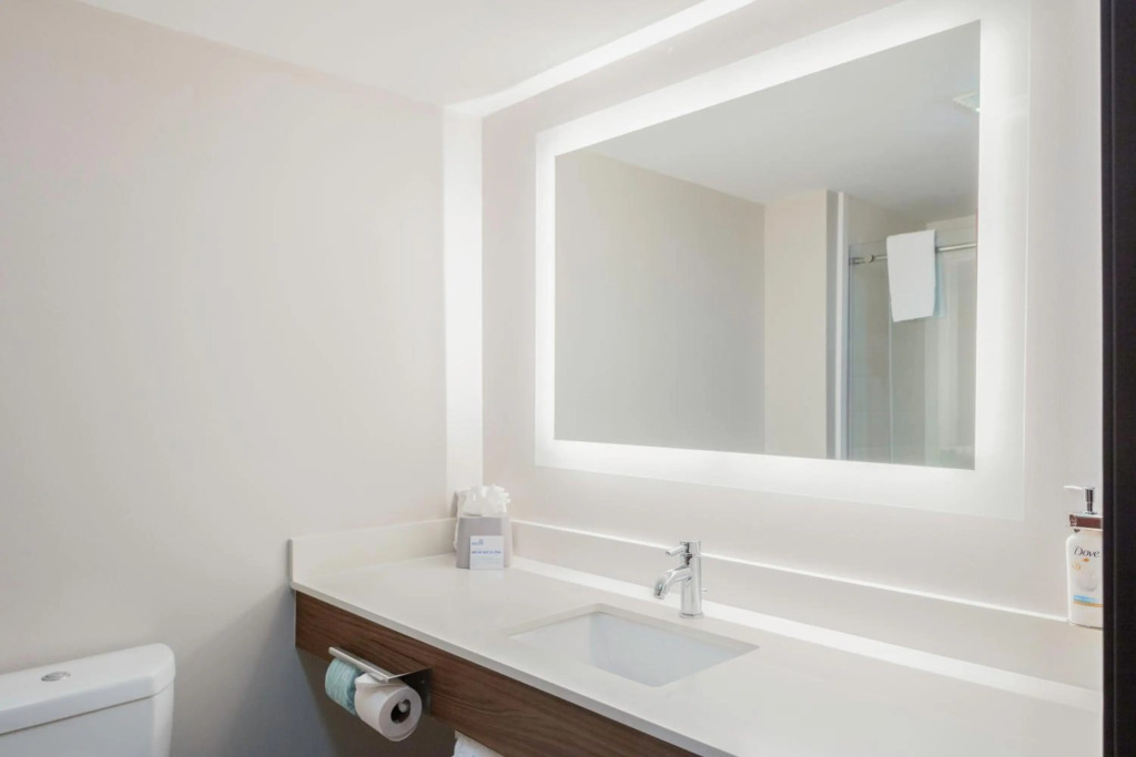 Holiday Inn Express Florence Northeast by IHG