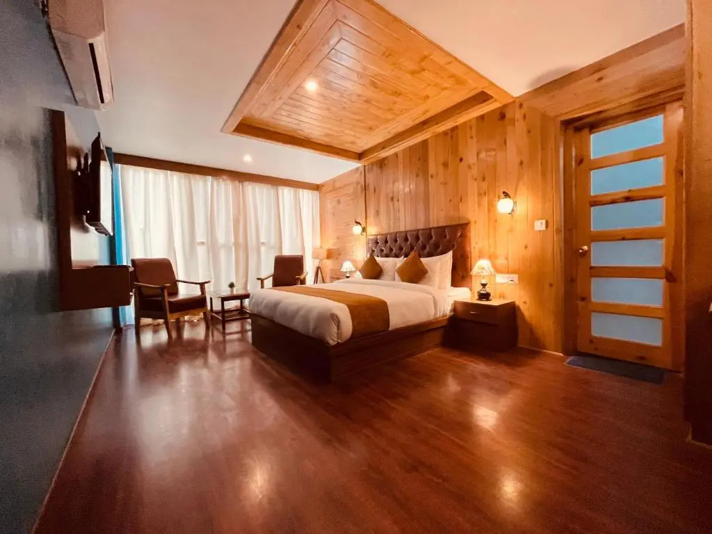 New Vistas Inn - Five Star Luxury Hotel Near Mall Road Manali