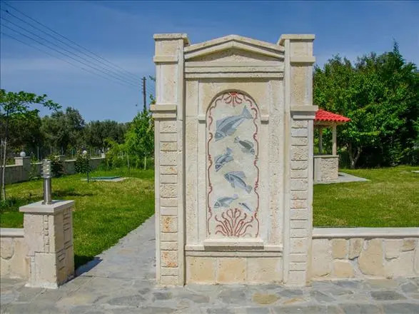Paradisos Apartments