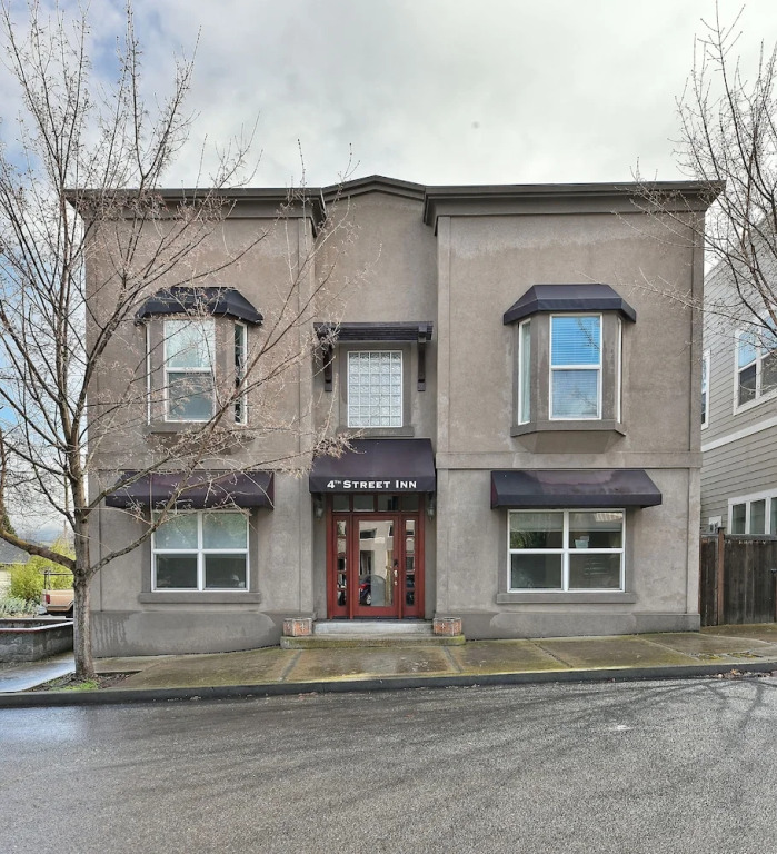 232 4th Street