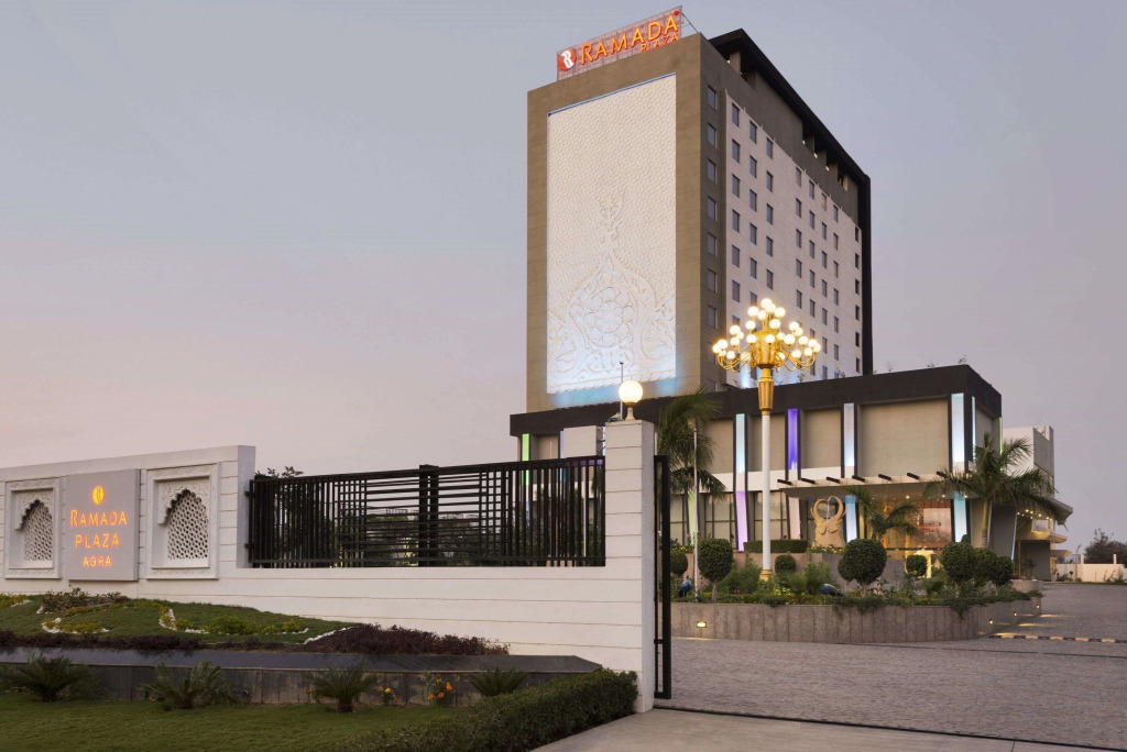 Saura Hotel, Agra - A Club Mahindra Associate
