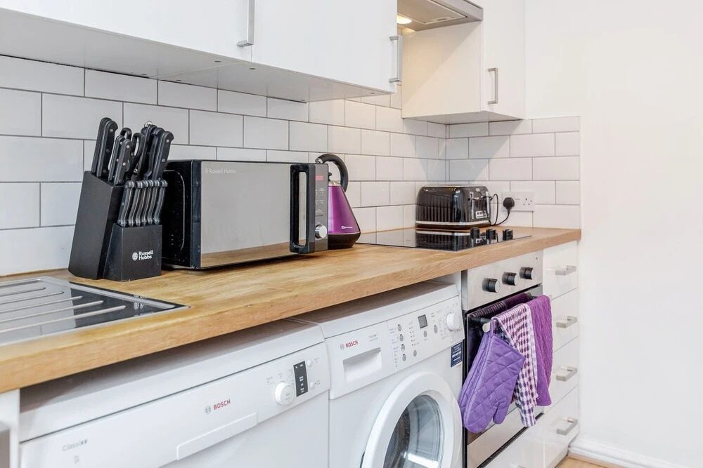 Deluxe 4 BR Oxford Circus Apartment with Terrace