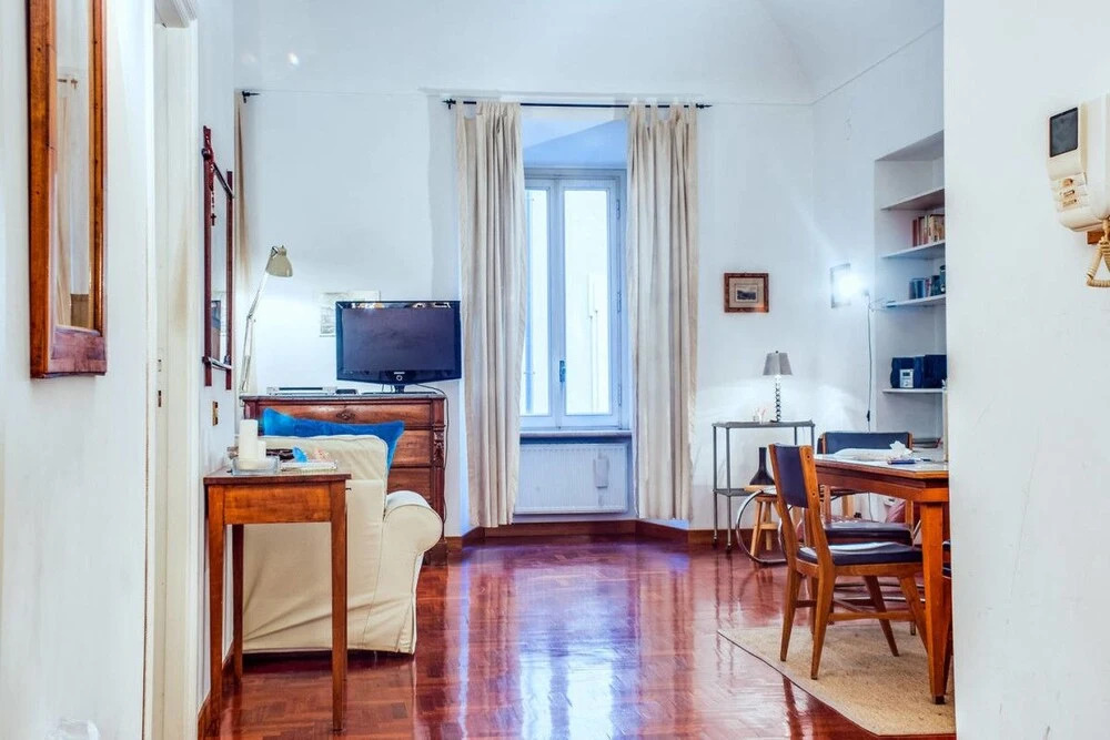 Well Decorated Flat With Amazing Central Location!