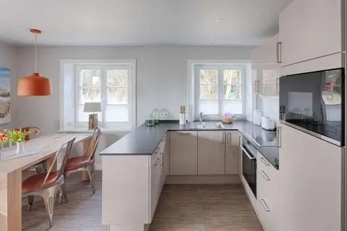 Rantum Dorf - Ferienappartments im alten Inselbahnhof