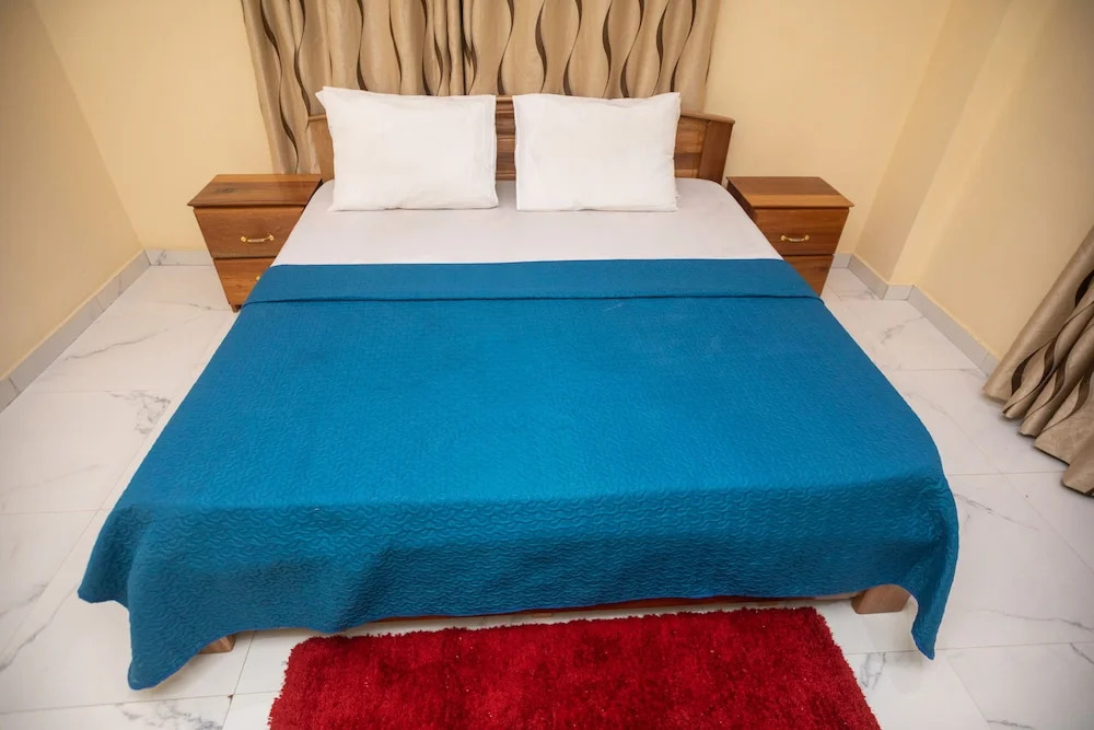 2 Bed Apartment - Parking, Wifi, Aircon