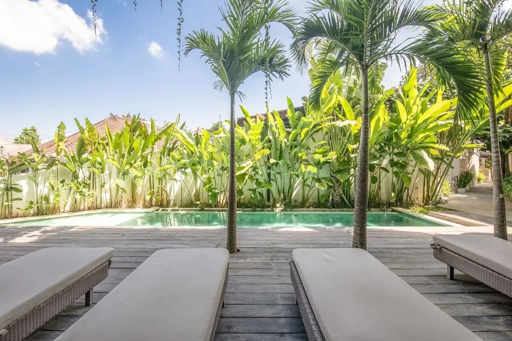 BAZ Villa 12 Studio 2 L Elegant 1BR Loft With Art Deco Flair Shared Pool