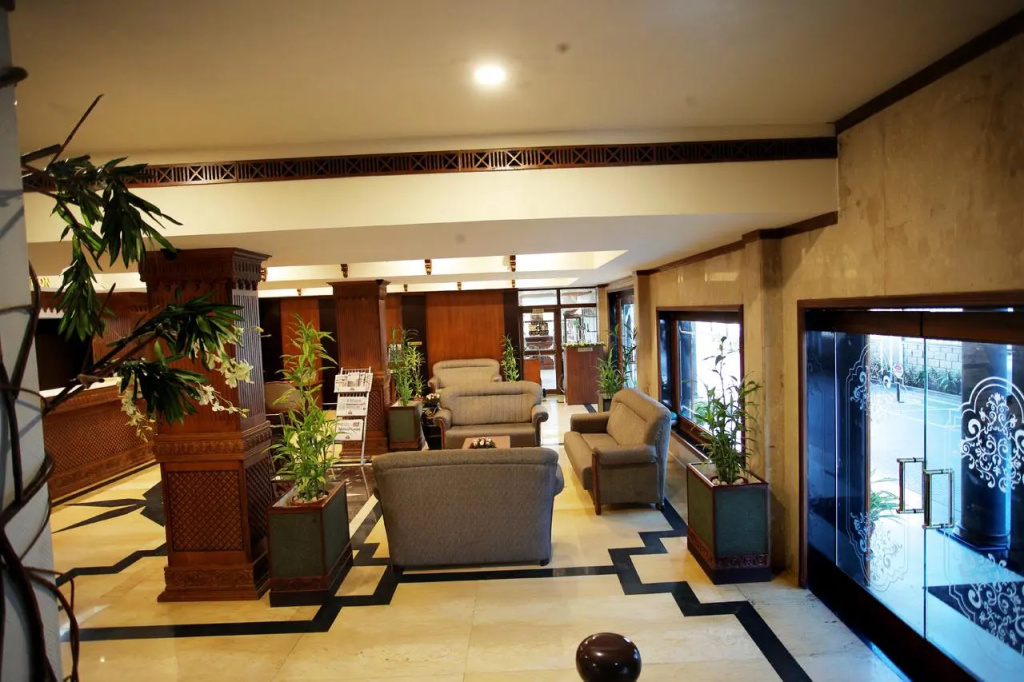 The Surya, Cochin