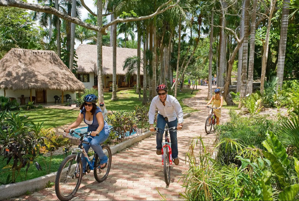 Mayaland Hotel & Bungalows