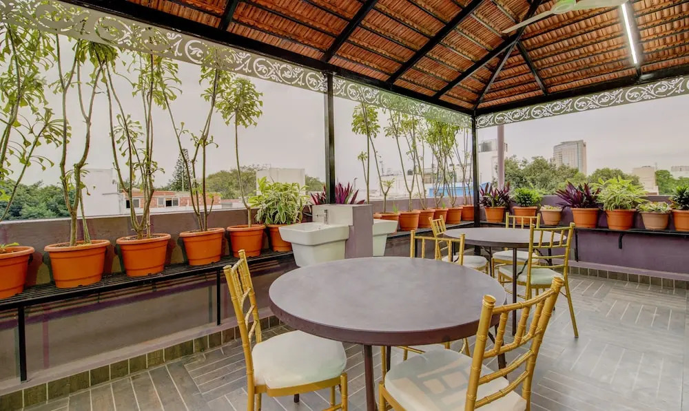Treebo Trend Saffron Suites