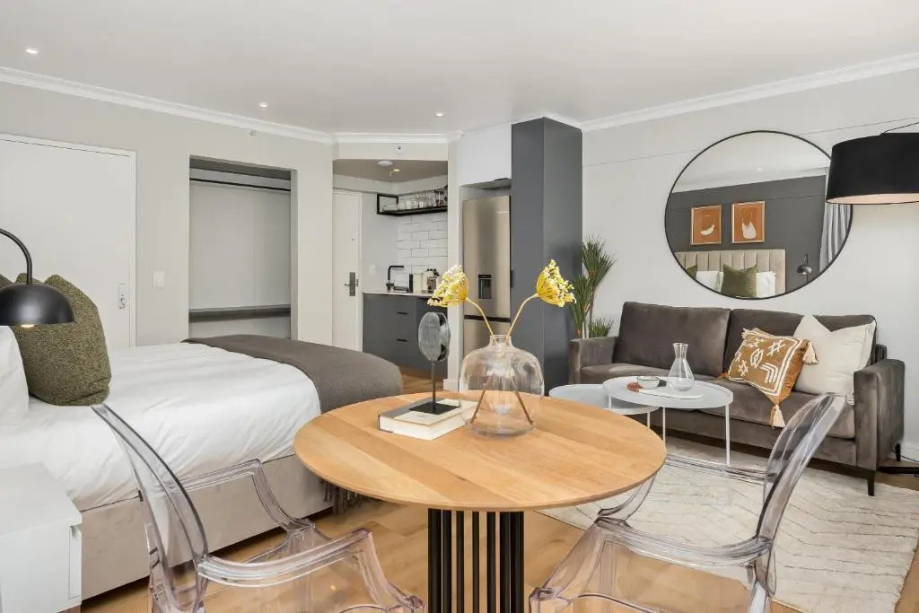 Point Break Luxury Apartments