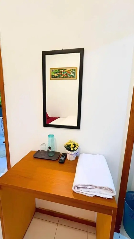 Djuragan Kamar Halona