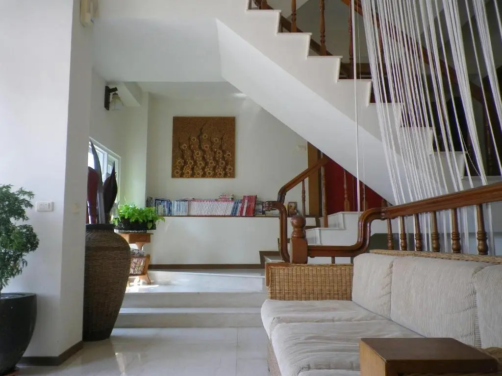 Mamalulu Hostel