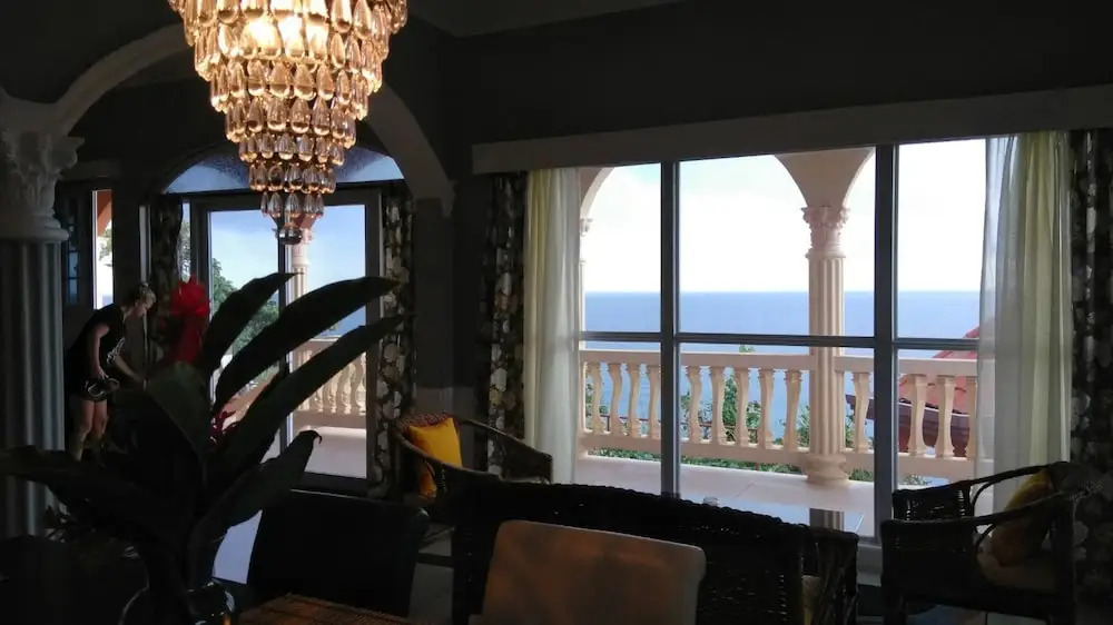 SEAesta Villa