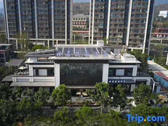 Miyi Family Garden Hotel