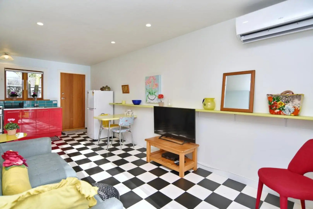 Louisa Chandler - Christchurch Holiday Homes