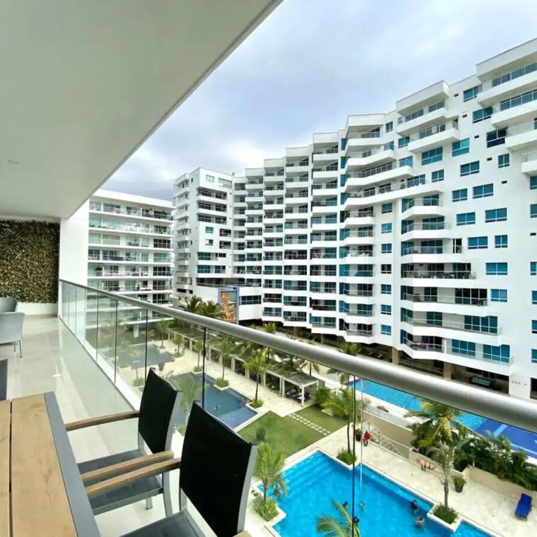 w Stunning 2BR w Pool n AC in Sunny Cartagena
