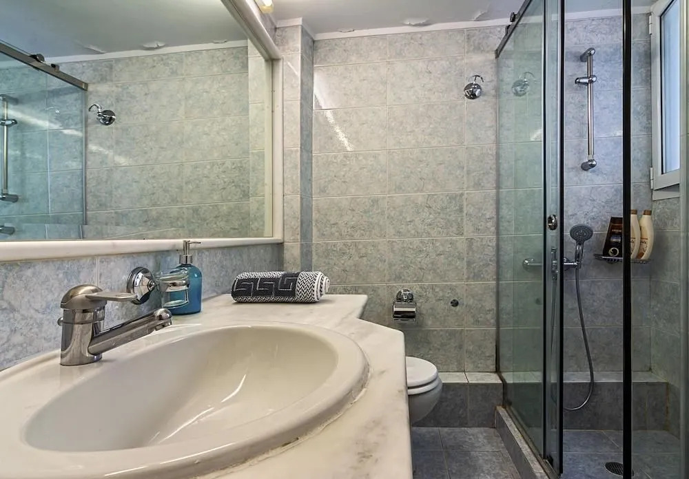 Piccadilly Circus deluxe flat Athens