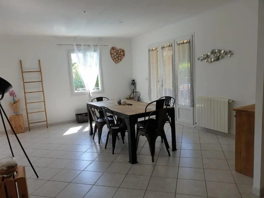 Belle villa à 10 min à pied du centre de Monteux