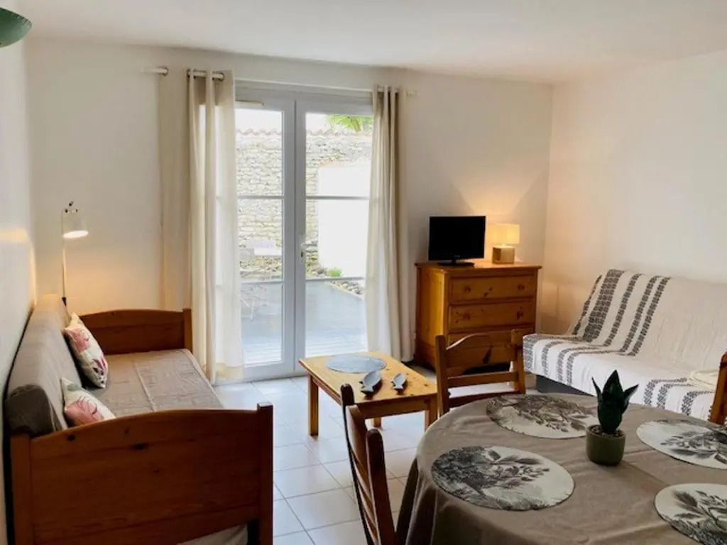 Appartement Saint-Martin-de-Ré, 1 pièce, 2 personnes - FR-1-544-12