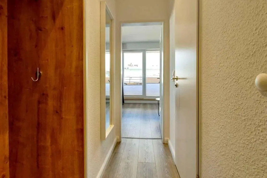 Große Ferienwohnung 8 im Haus Seeluft mit drei Balkonen und Meerblick