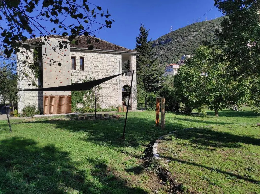 180 mountain lodge