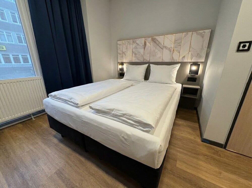 Nivara Hotel
