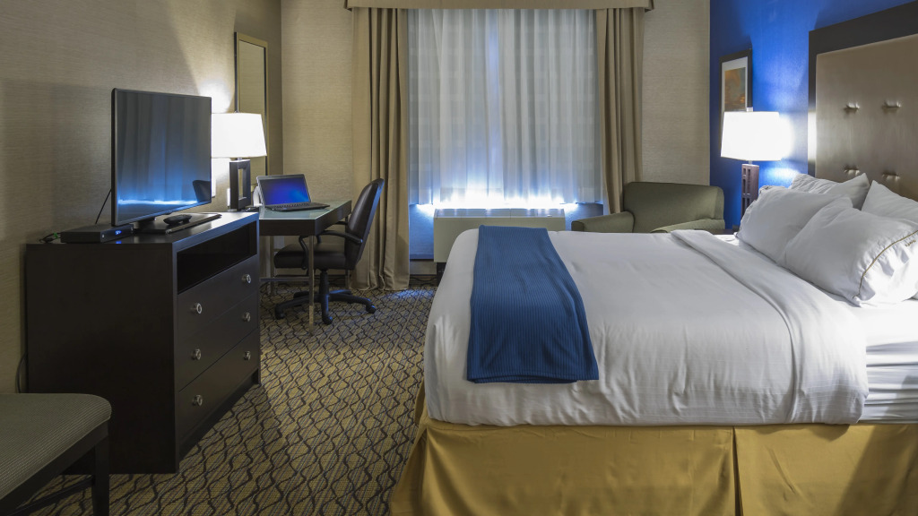 Holiday Inn Express Thunder Bay by IHG