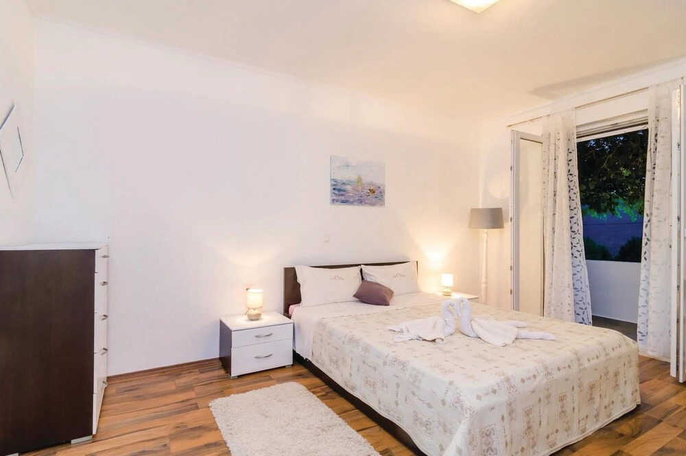 Amazing Home in Palje Brdo With Wifi and 3 Bedrooms