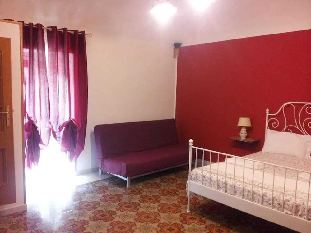 B&B Maia House