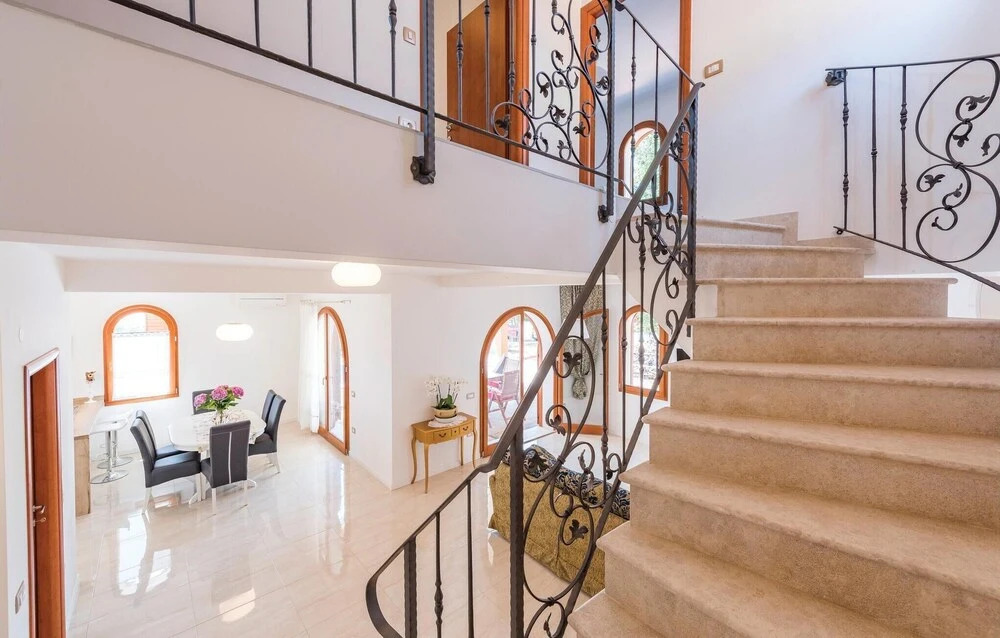 Stunning Home in Vabriga With Wifi and 3 Bedrooms