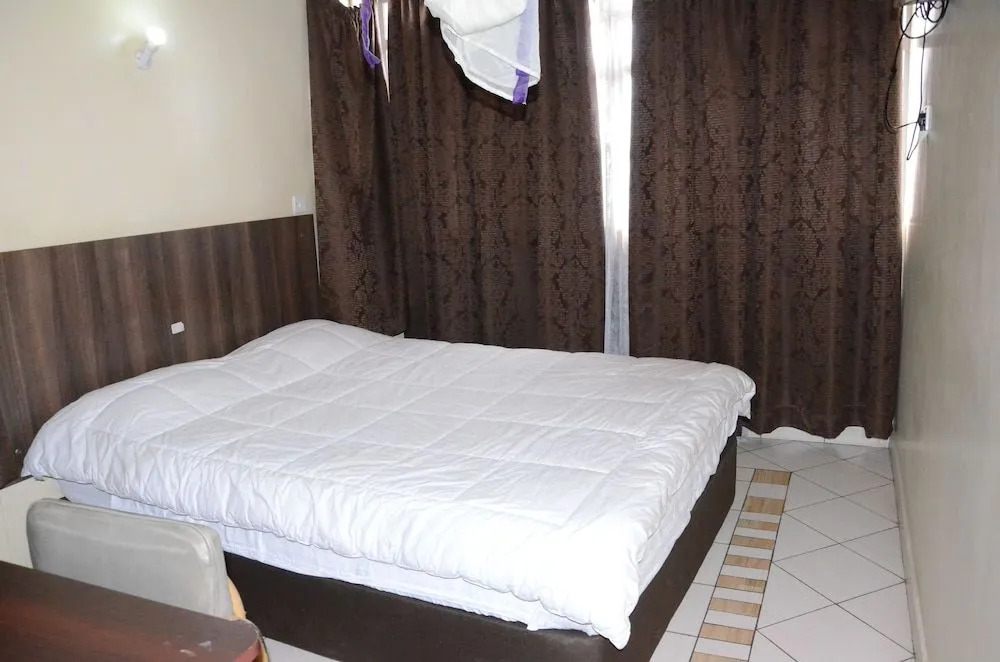 Karibu Hotel