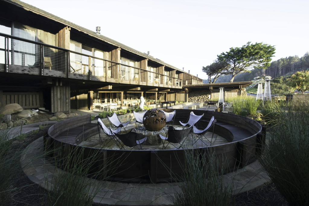 Timber Cove Resort
