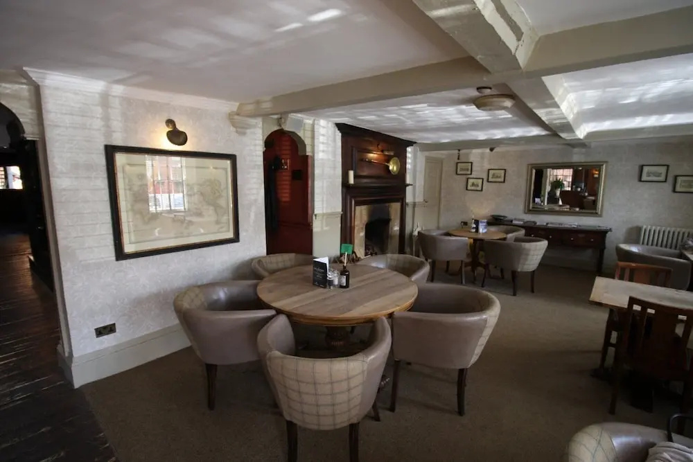 The Angel in Wootton Bassett