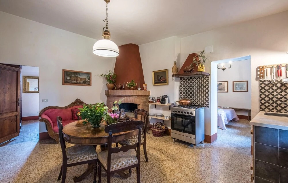 Nice Home in Siena With Wifi and 2 Bedrooms