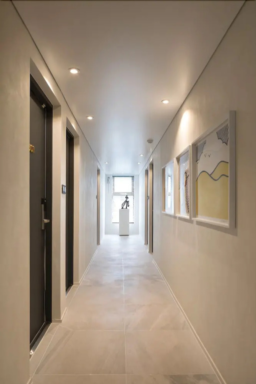 No 25 Signature Centum