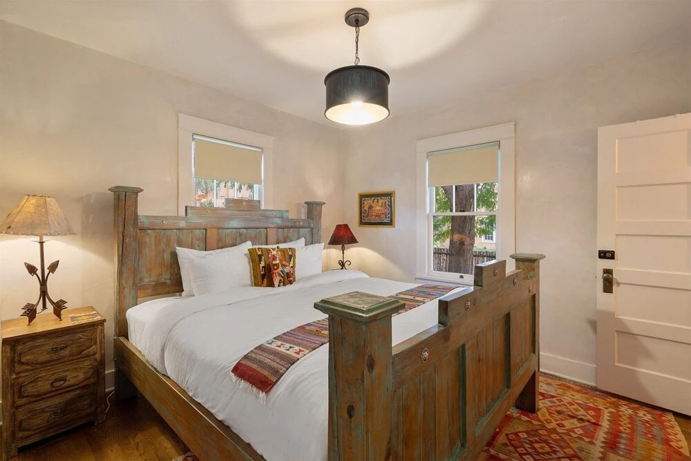 Laughing Llama - Luxury Home Two Blocks From The Plaza