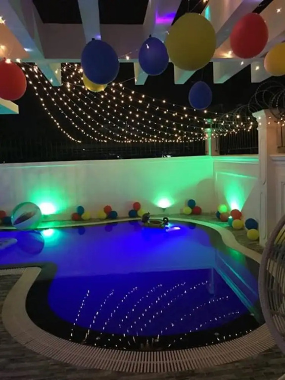 Kat Villa