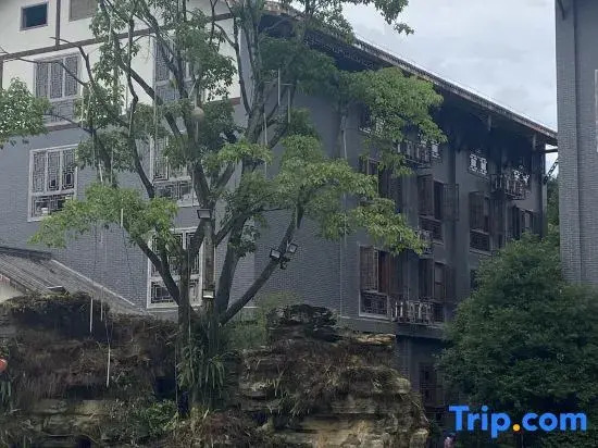 Xianlaiju Leisure Homestay (Liujian Ancient Town)