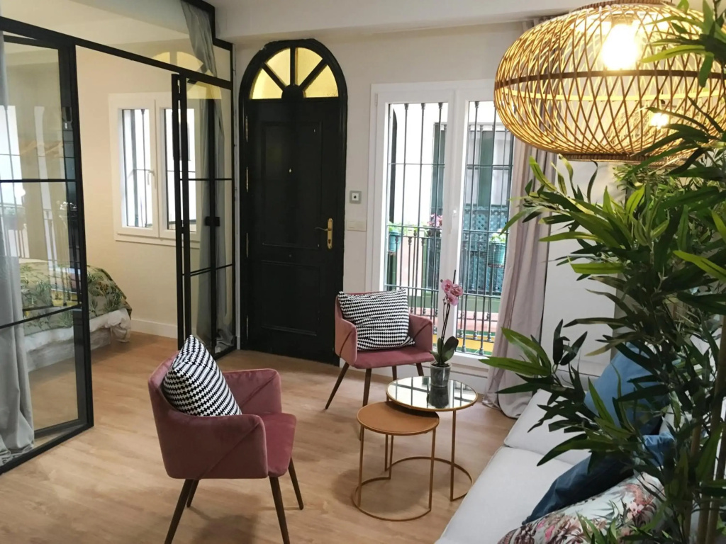 Cosy Apartment with Terrace in the Centre of Seville