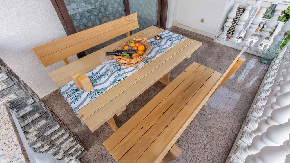Apartment Diracca